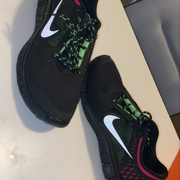 Nike Shoes - Nike Women Athletic Shoes